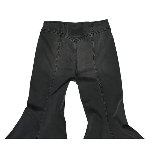 FREE PEOPLE Pants Women 26 Rinse Black Gray Flare Bell Bottom Faded Jean Pull On - Picture 10 of 10